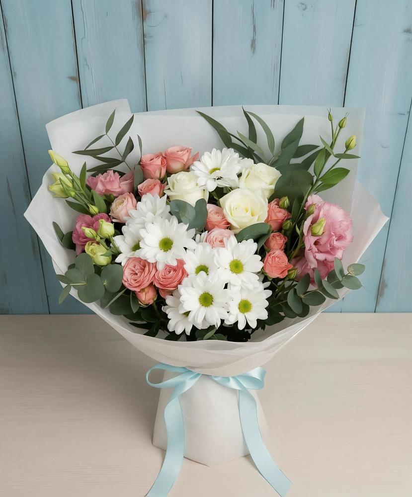 Букет цветов из: Розы, Лизиантусы и Хризантемы в Турунтаево