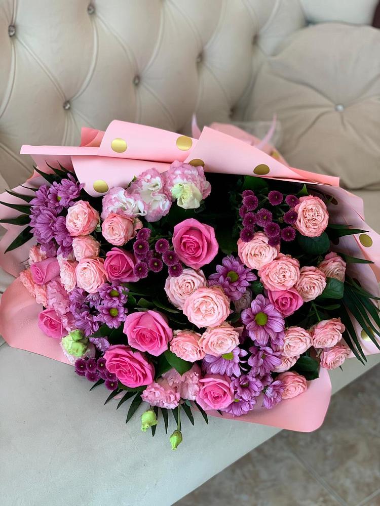 Букет цветов из: Хризантемы, Розы и Лизиантусы в Турунтаево