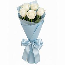 Букет 5 Белых роз Проуд в Турунтаево