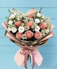 Букет цветов из:  Розы, Альстромерии и Лизиантусы в Турунтаево