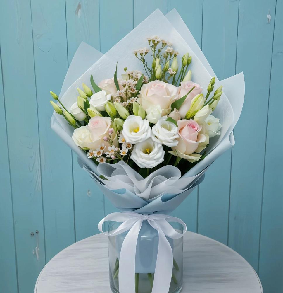 Букет цветов из: Розы и Лизиантусы в Турунтаево