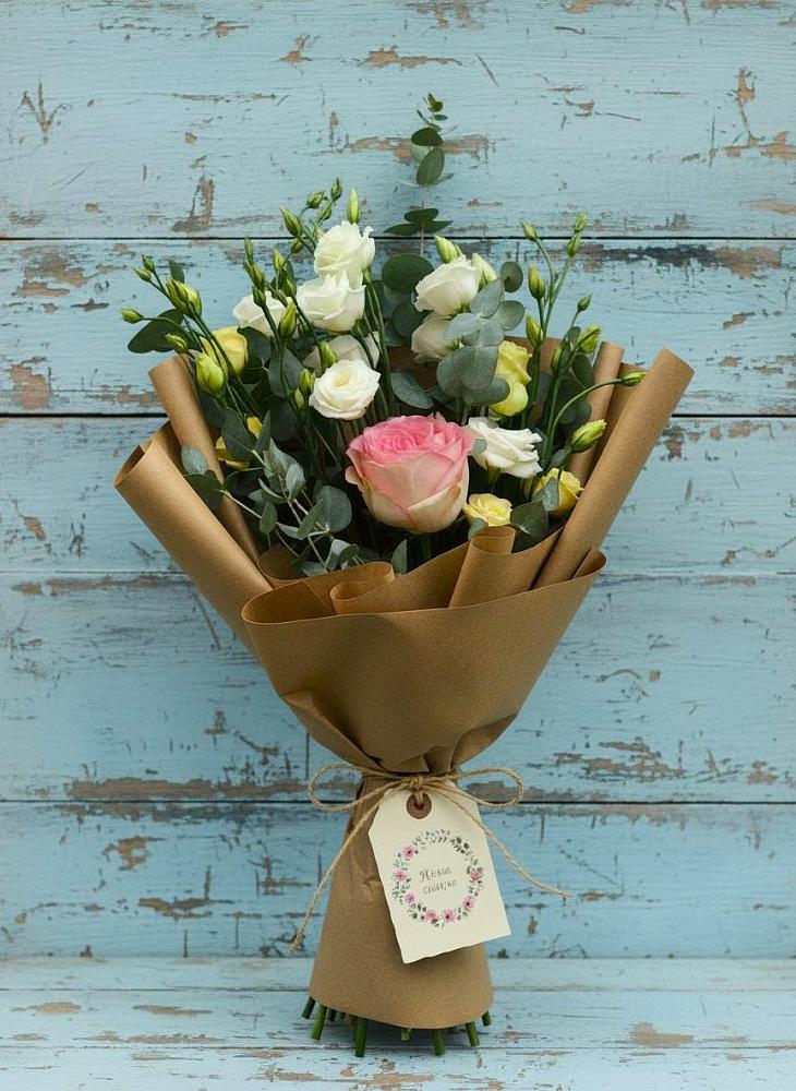 Букет цветов из: Розы и Лизиантусы в Турунтаево