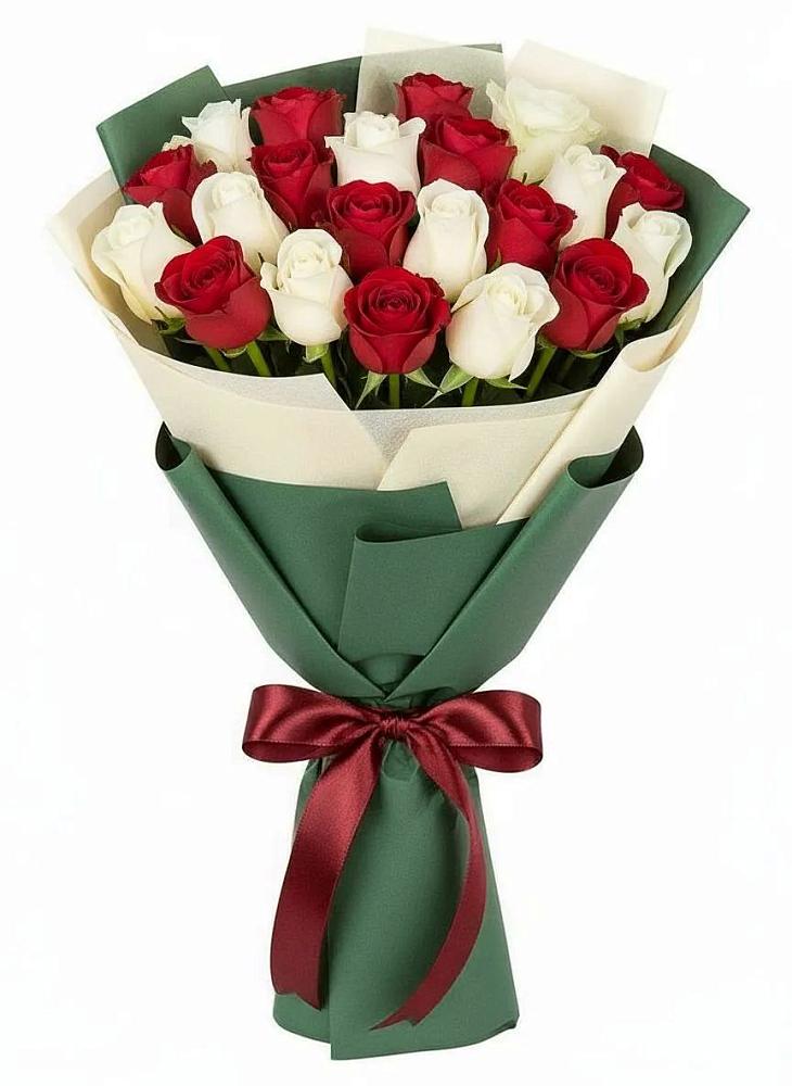Букет Микс из красных и белых роз в Турунтаево