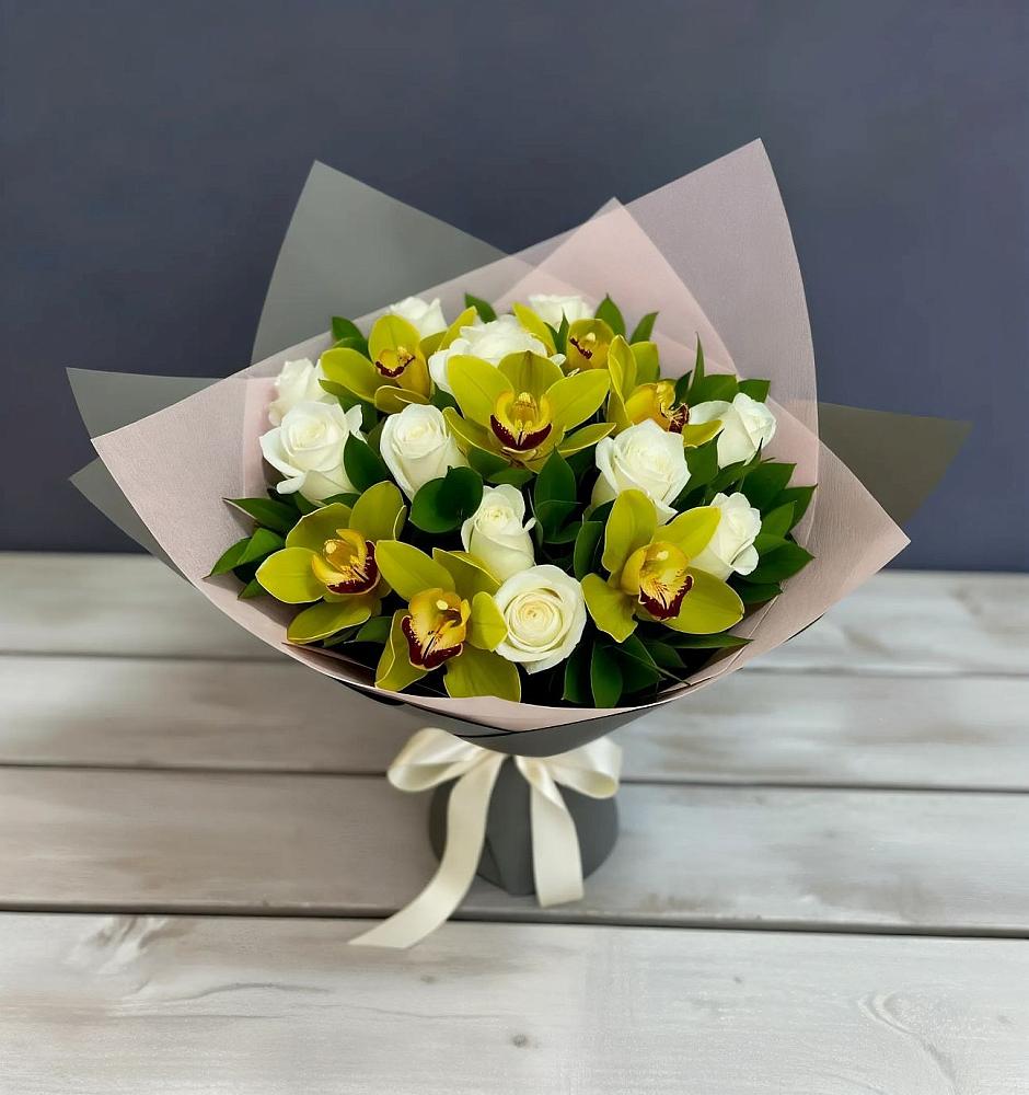 Букет цветов из: Орхидеи и Розы в Турунтаево