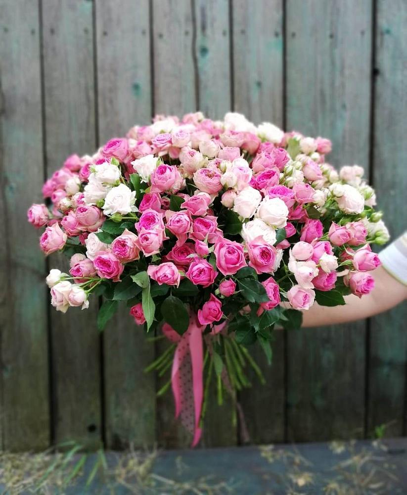 Букет Розовые кустовые розы Натали и Лав Лидия в Турунтаево