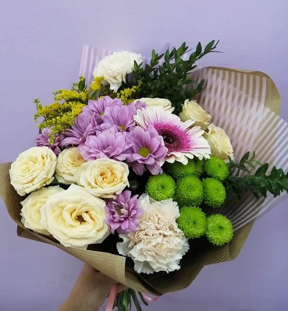 Букет цветов из: Хризантемы, Розы, Гвоздики и Герберы в Турунтаево