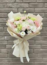 Букет цветов из:  Гвоздики, Розы, Лизиантусы и Хризантемы в Турунтаево