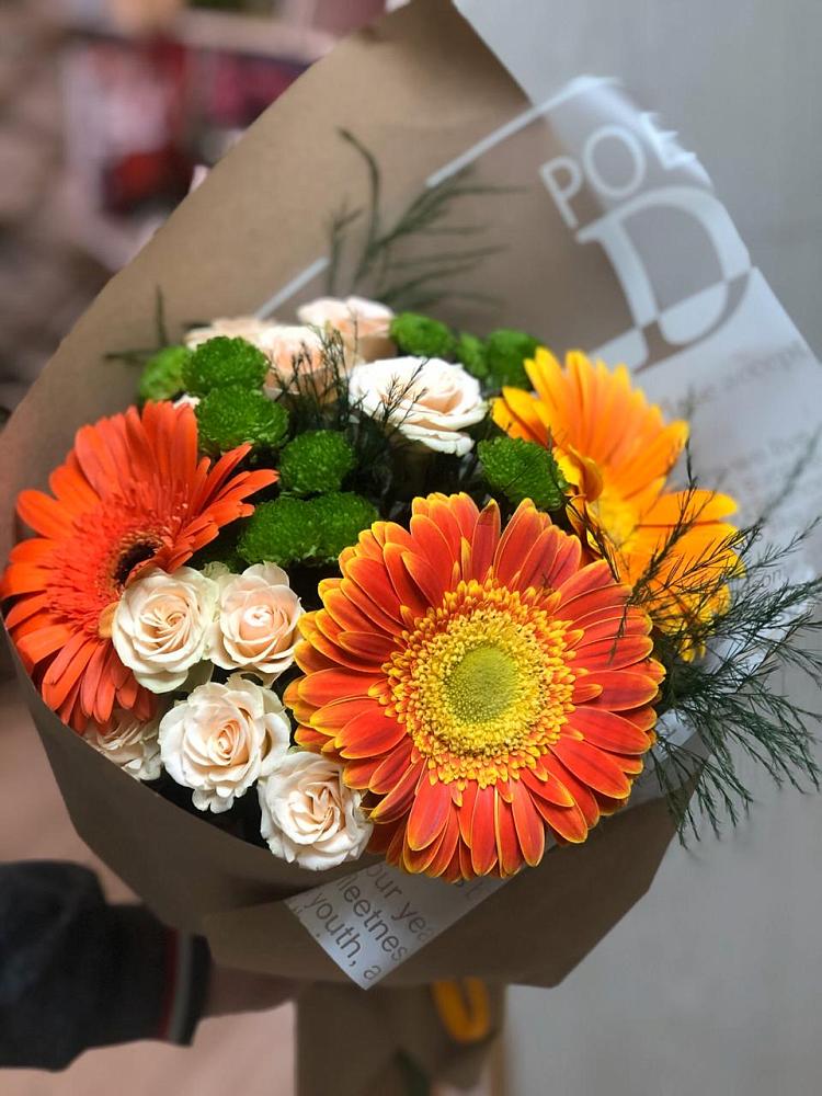 Букет цветов из: Герберы, Хризантемы и Розы в Турунтаево