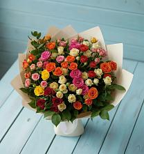 Букет Микс из разноцветных кустовых роз в Турунтаево