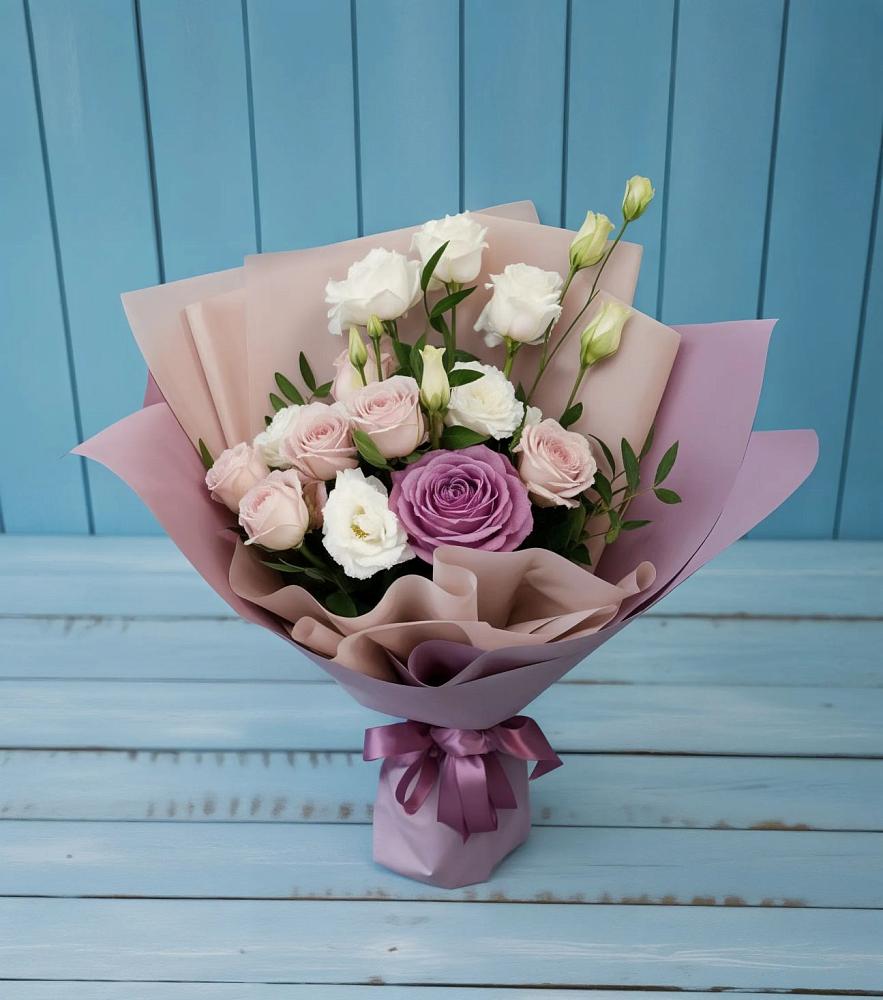 Букет цветов из: Розы и Лизиантусы в Турунтаево